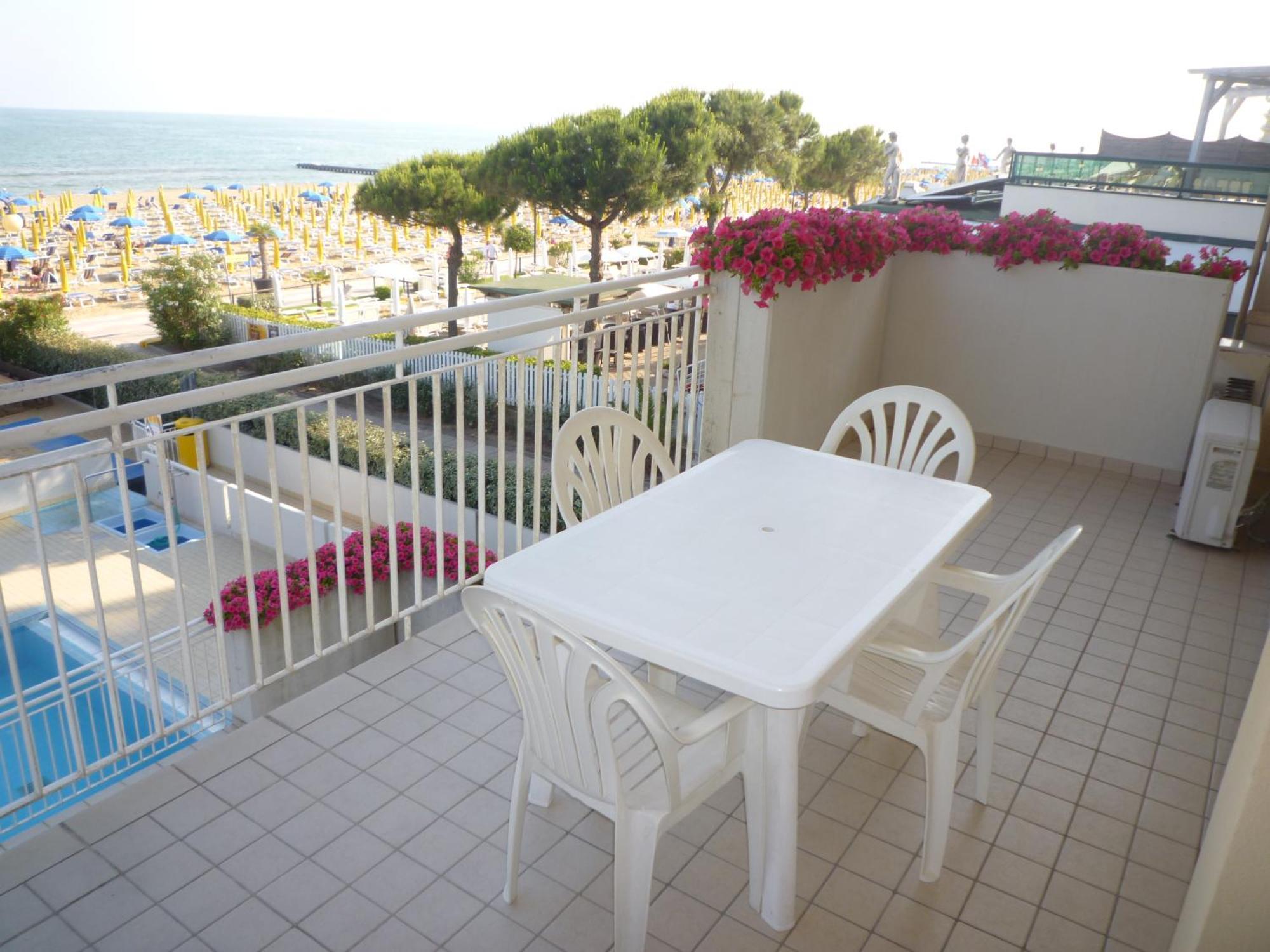Apartament Semiramis Lido di Jesolo Zewnętrze zdjęcie